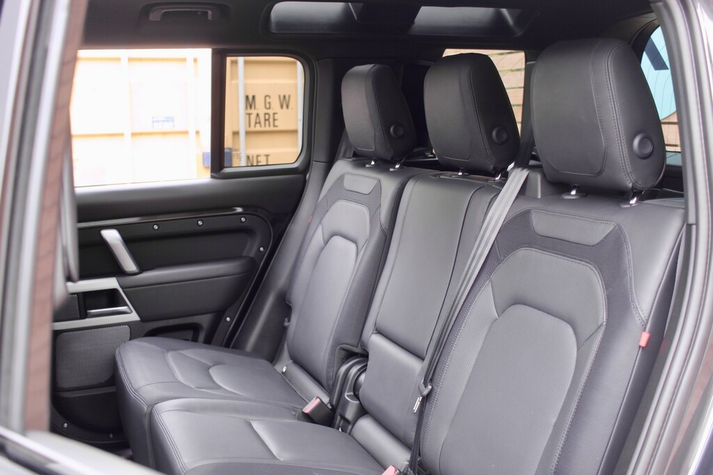 Land Rover Defender 110 3.0 D300 Mhev X-dynamic Hse AV22RUU Grey #6