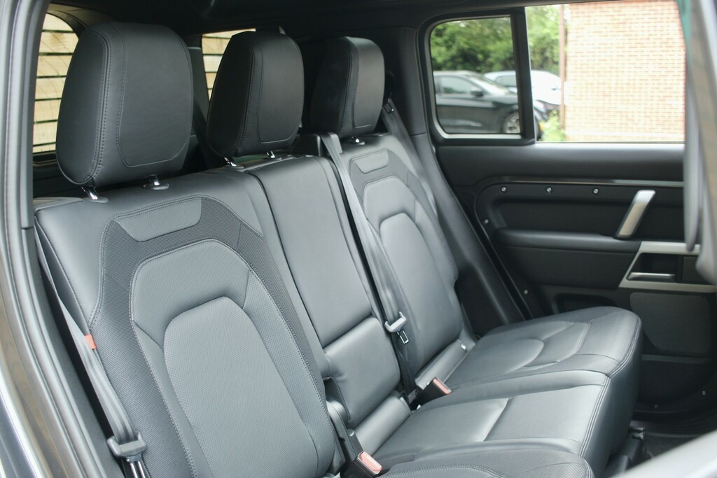 Land Rover Defender 110 3.0 D300 Mhev X-dynamic Hse AV22RUU Grey #3