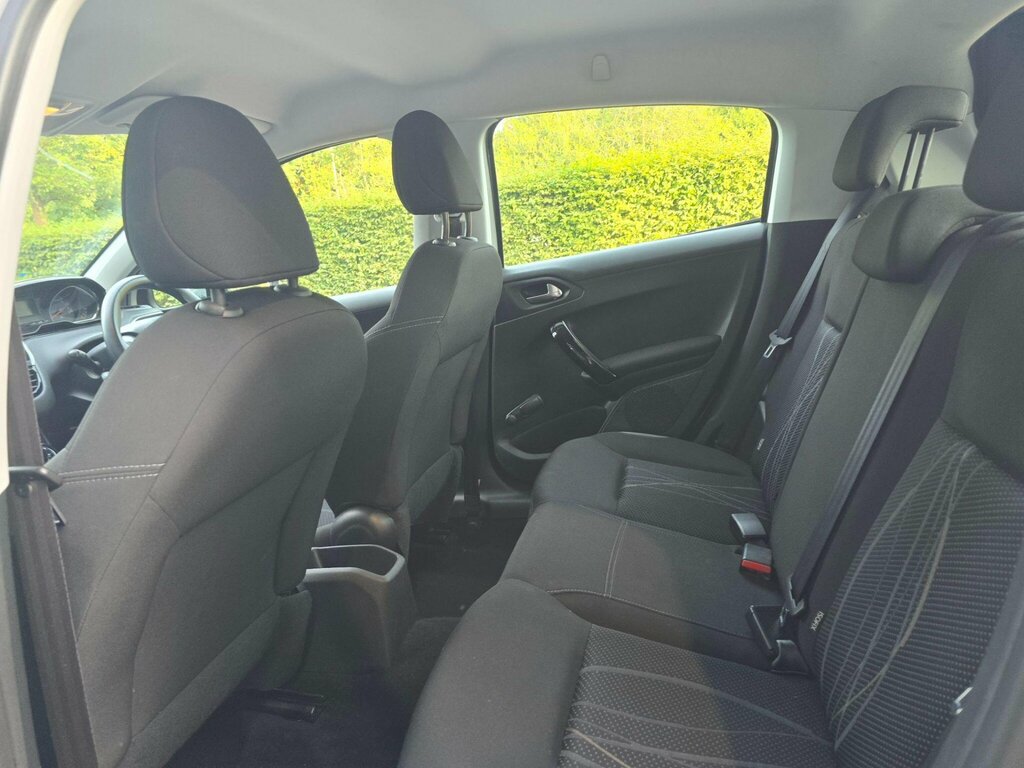 Peugeot 208 1.2 Vti Style Hatchback Euro 5 Grey #9