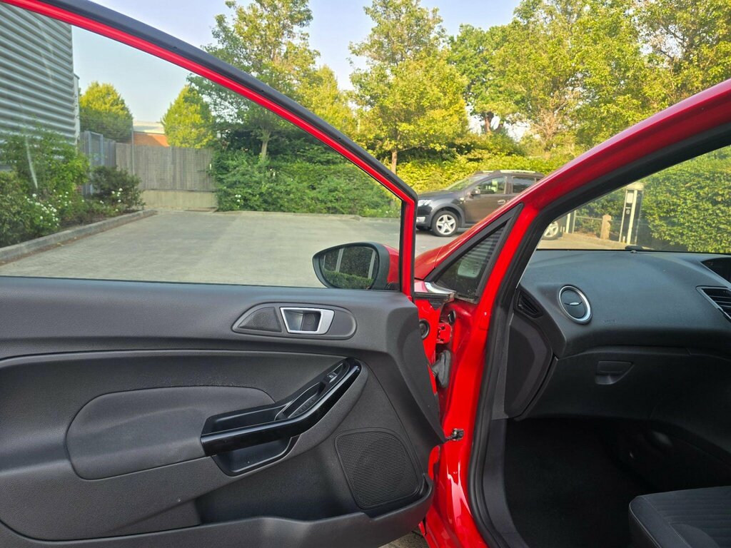 Ford Fiesta 1.25 Zetec Euro 5 LS13RWE Red #6