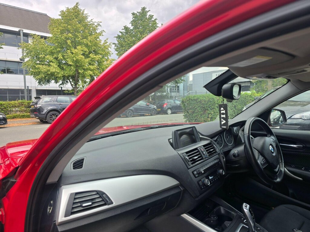 BMW 1 Series 2.0 116D Se Euro 5 Ss Red #6