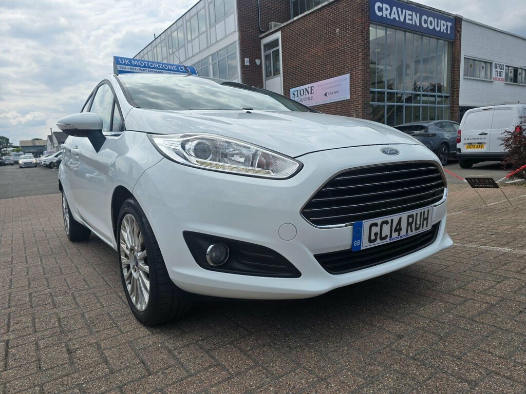 Ford Fiesta 1.0T Ecoboost Titanium Euro 5 Ss White