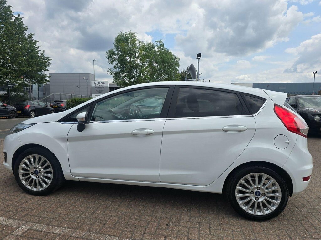 Ford Fiesta 1.0T Ecoboost Titanium Euro 5 Ss White #4