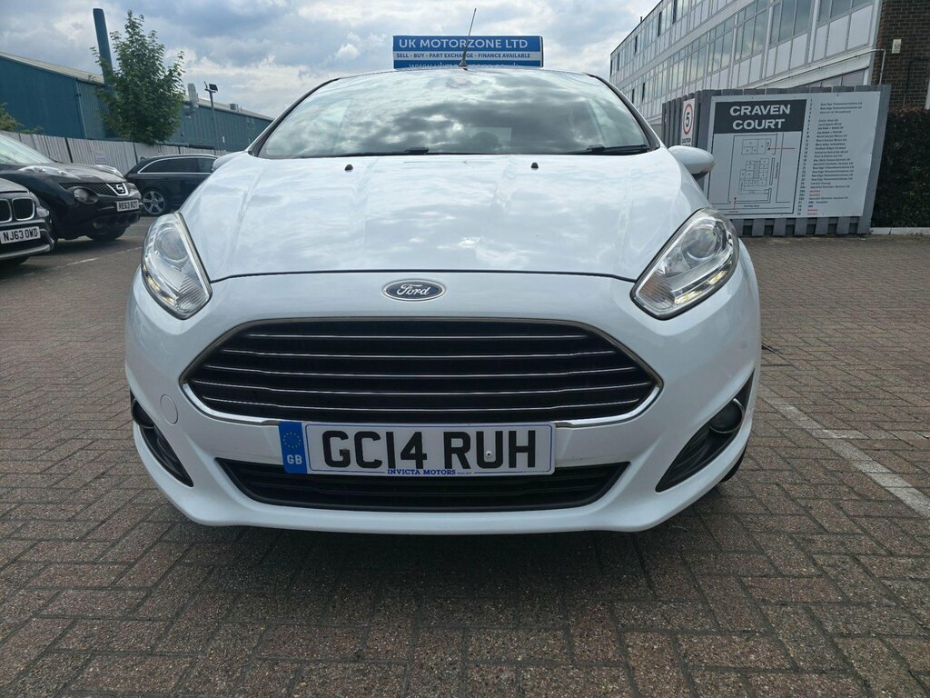 Ford Fiesta 1.0T Ecoboost Titanium Euro 5 Ss White #2