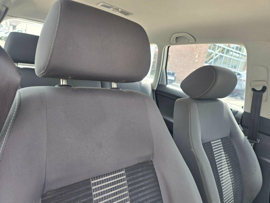 Volkswagen Polo Hatchback Silver #13