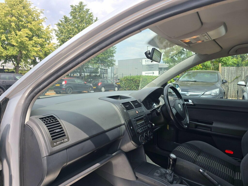 Volkswagen Polo Hatchback Silver #7