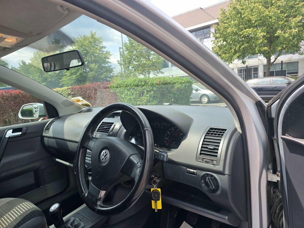 Volkswagen Polo Hatchback Silver #12
