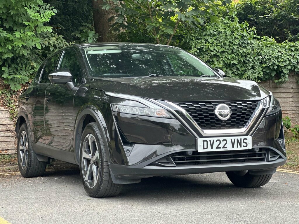 Nissan Qashqai 1.3 Dig-t Mhev N-connecta Xtron Euro 6 Ss DV22VNS Black #4
