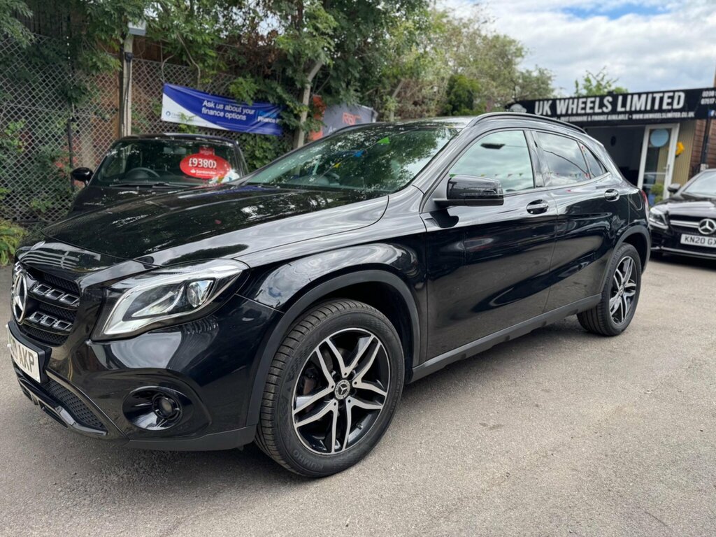 Mercedes-Benz GLA Class 1.6 Gla180 Urban Edition 7G-dct Euro 6 Ss Black #4