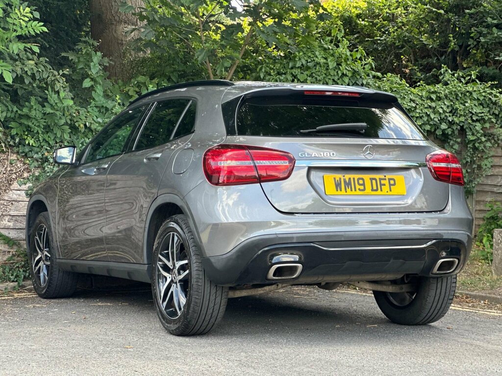 Mercedes-Benz GLA Class 1.6 Gla180 Urban Edition 7G-dct Euro 6 Ss WM19DFP Grey #5