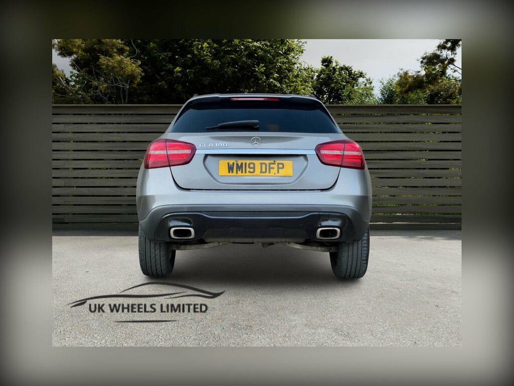 Mercedes-Benz GLA Class 1.6 Gla180 Urban Edition 7G-dct Euro 6 Ss WM19DFP Grey #3