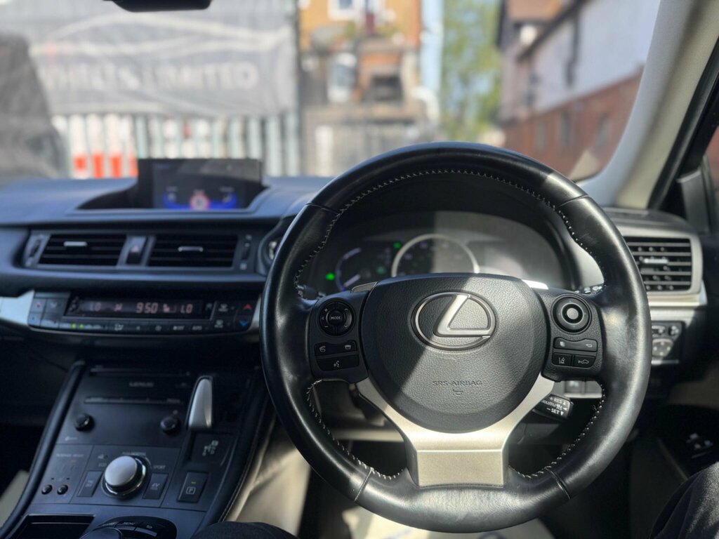 Lexus CT 200H 1.8 Takumi Cvt 16 Inch Alloy Black #17