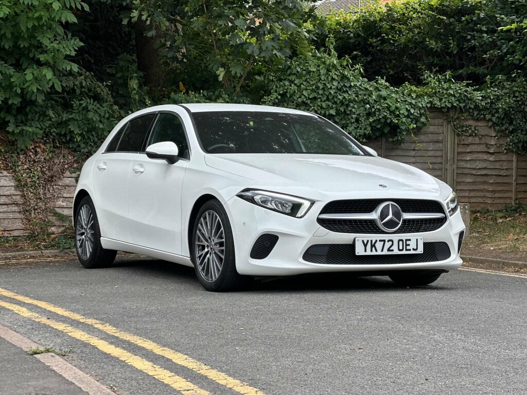 Mercedes-Benz A Class 1.3 A180 Sport Executive 7G-dct Euro 6 Ss YK72OEJ White #4