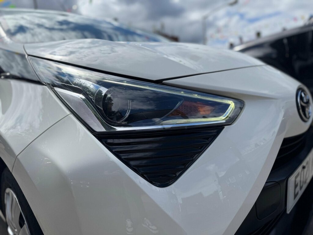 Toyota Aygo 1.0 Vvt-i X-trend 5-Dr White #9