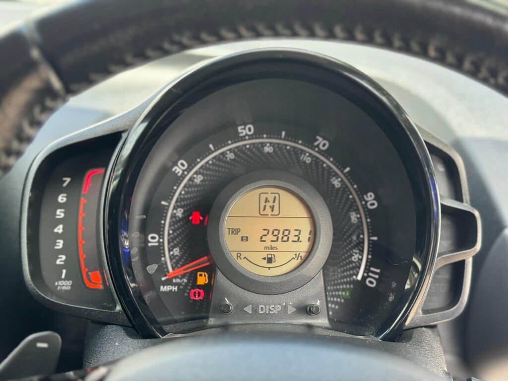 Toyota Aygo 1.0 Vvt-i X-trend 5-Dr White #25