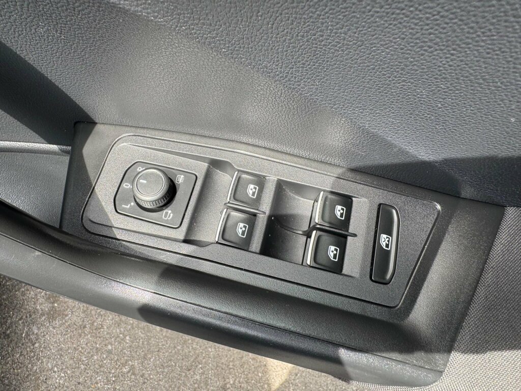 Volkswagen T-Roc Hatchback Se Tdi 2019 Black #30