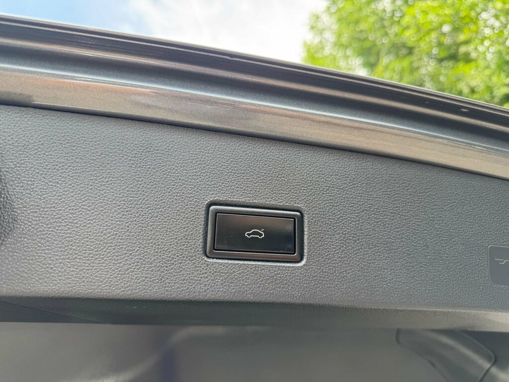 Volkswagen T-Roc Hatchback Se Tdi 2019 Black #35