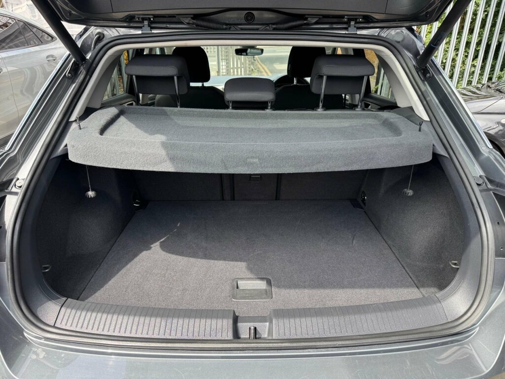 Volkswagen T-Roc Hatchback Se Tdi 2019 Black #13