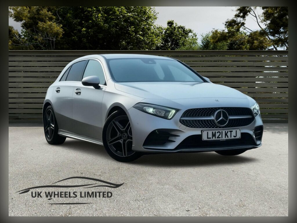 Mercedes-Benz A Class 1.3 A180 Amg Line Executive 7G-dct Euro 6 Ss Silver