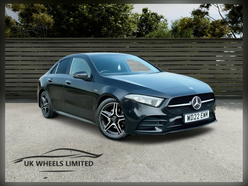 Mercedes-Benz A Class 1.3 A180 Amg Line Edition Premium 7G-dct Euro 6 Black