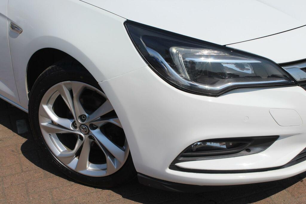Vauxhall Astra Astra Sri YG17ANV White #2