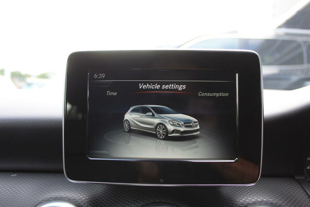 Mercedes-Benz A Class Se Black #4
