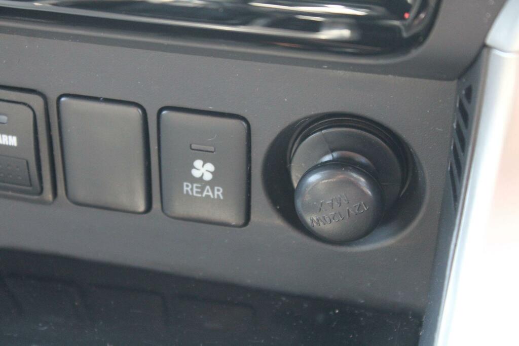 Mitsubishi Shogun Sport Sport 2.4D 3 4Wd Euro 6 Silver #28