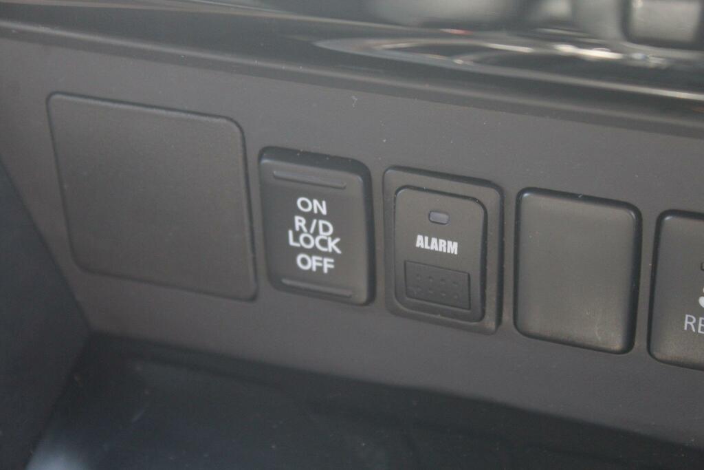 Mitsubishi Shogun Sport Sport 2.4D 3 4Wd Euro 6 Silver #27