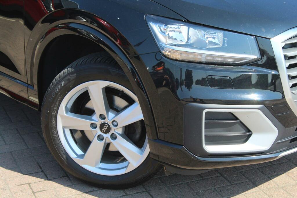 Audi Q2 Suv Black #2