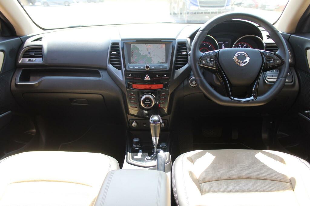 SsangYong Tivoli XLV Suv #3