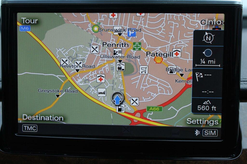 Audi A8 Saloon Black #4