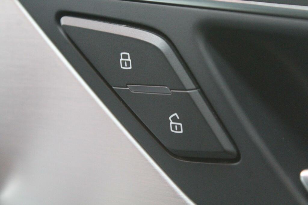 Audi A8 3.0 Tdi V6 Se Executive Tiptronic Quattro Euro 6  #47