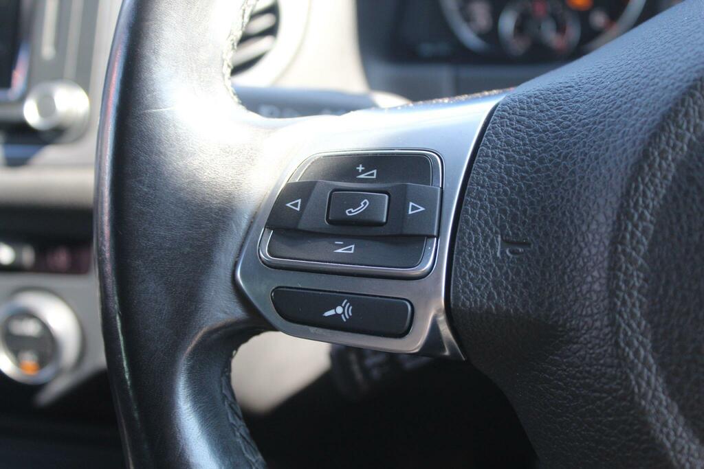 Volkswagen Tiguan R-line Grey #21