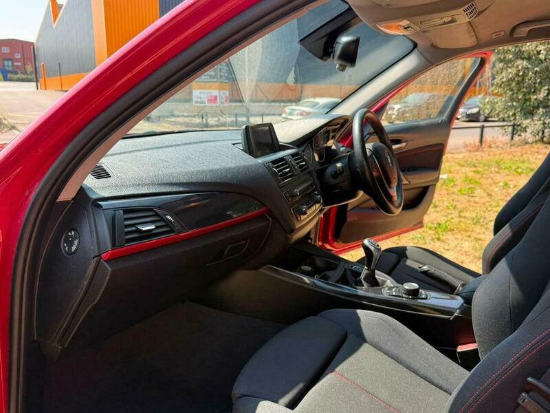 BMW 1 Series Hatchback Black #22