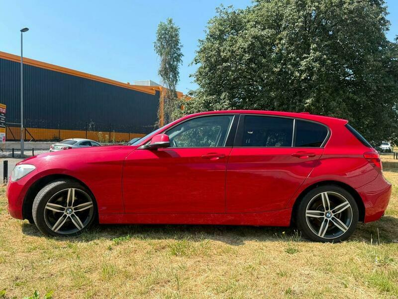 BMW 1 Series Hatchback Black #11