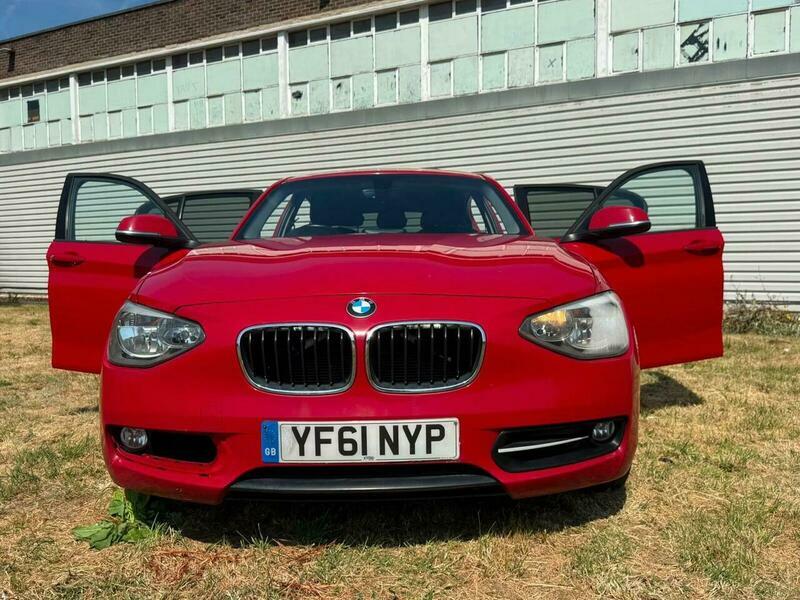 BMW 1 Series Hatchback Black #35