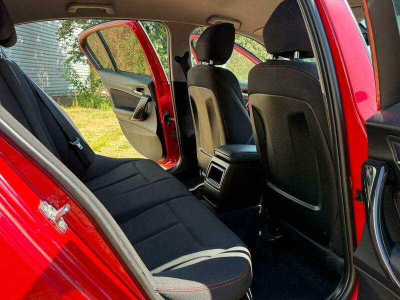 BMW 1 Series Hatchback Black #14