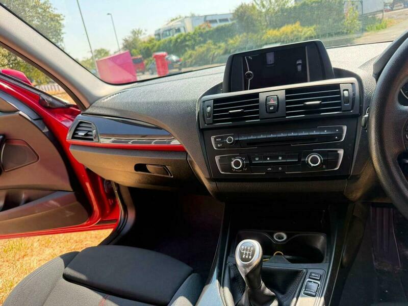 BMW 1 Series Hatchback Black #24