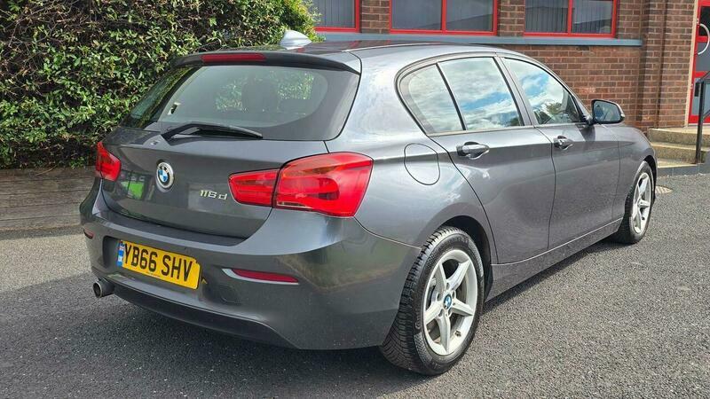 Peugeot 5008 1.5 116D Ed Plus Grey #3