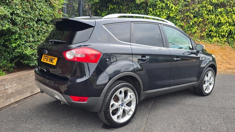 Ford Kuga 2.0 Tdci Titanium Awd Euro 5 Black #4