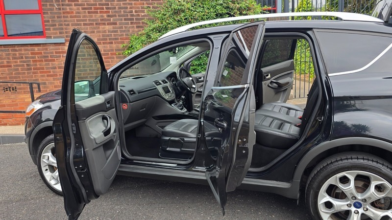 Ford Kuga 2.0 Tdci Titanium Awd Euro 5 Black #32
