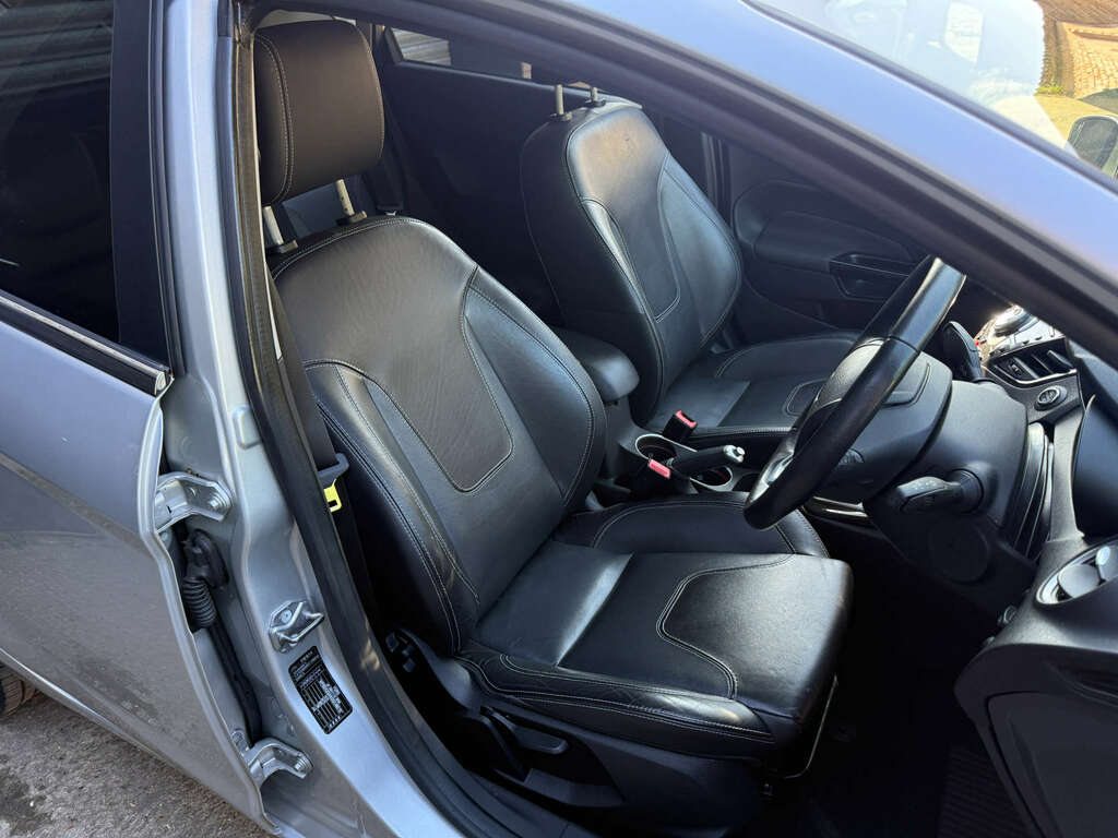 Ford Fiesta 1.0 Fiesta Titanium X LP16NXV Silver #4