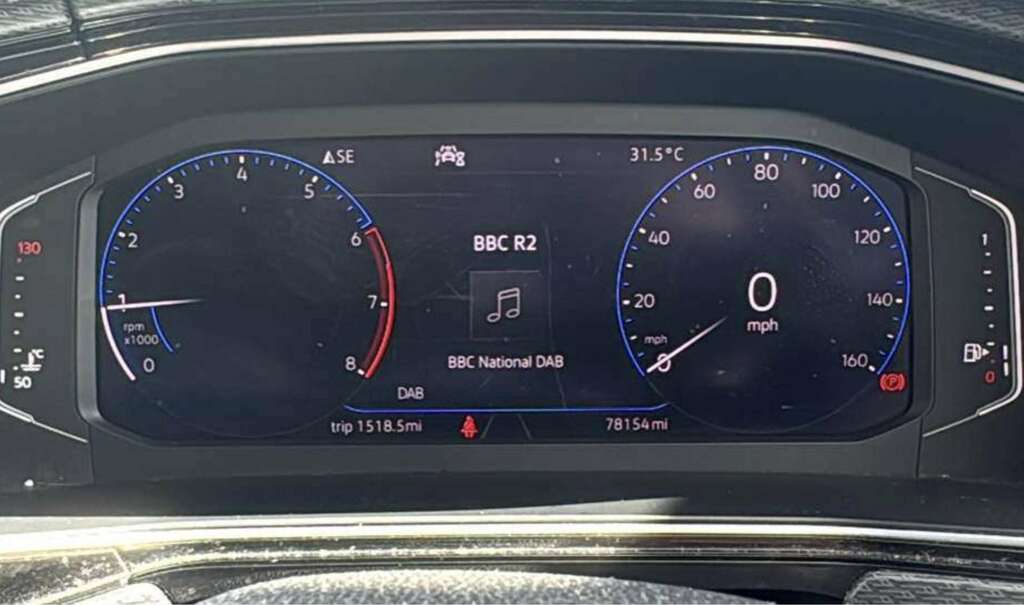 Volkswagen T-Cross 1.0 T-cross R-line Tsi Grey #4