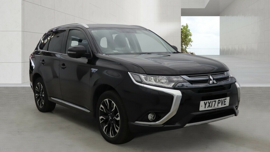 Mitsubishi Outlander 2.0 H 12Kwh 4H Black