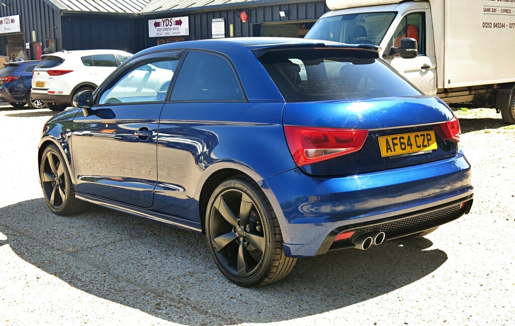 Audi A1 Hatchback 2.0 140Hp Black Edtion 2014 Blue #2