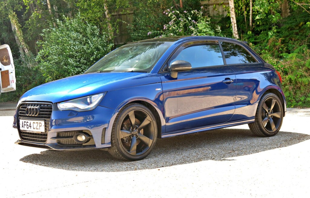 Audi A1 Hatchback 2.0 140Hp Black Edtion 2014 Blue