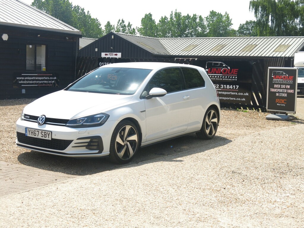 Volkswagen Golf Hatchback 180Hp Dsg Gtd 2017 White