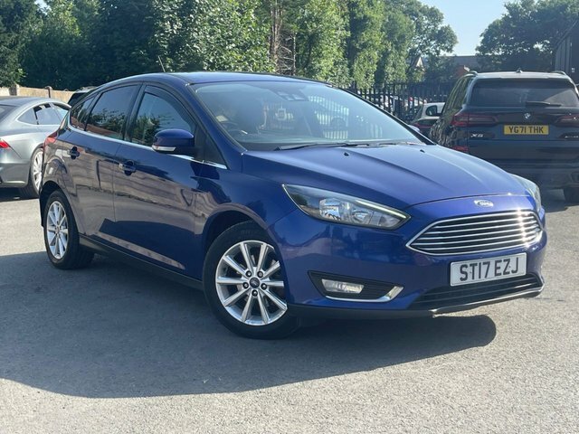 Ford Focus 1.0T Ecoboost Titanium Hatchback E ST17EZJ Blue