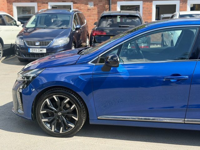 Renault Clio 1.6 E-tech Techno Hatchback Hybrid Blue #4