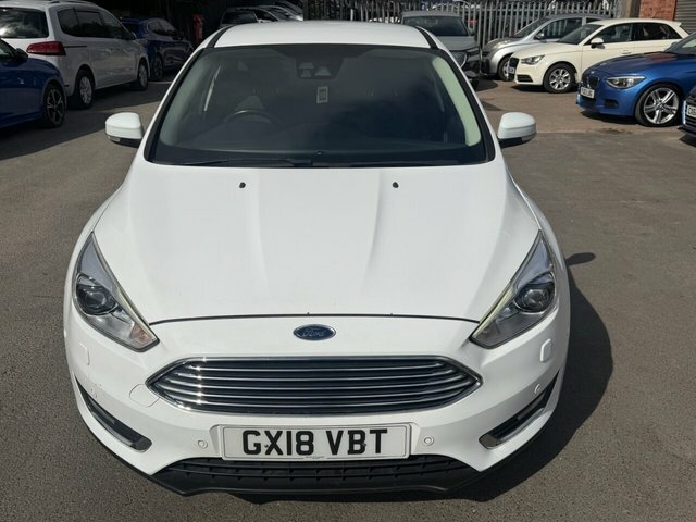 Ford Focus 1.0T Ecoboost Titanium X Hatchback White #4